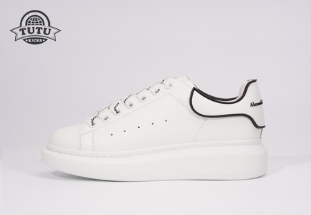 Alexander McQueen Oversized white Black SIZE: 35-45