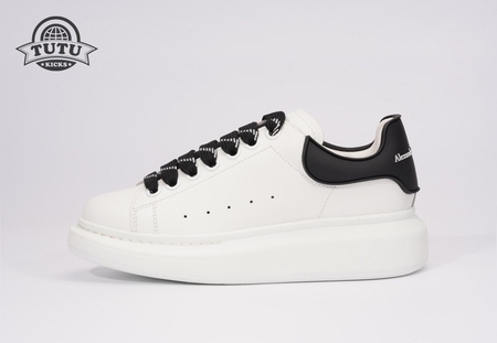 Alexander McQueen Oversized Black SIZE: 35-45