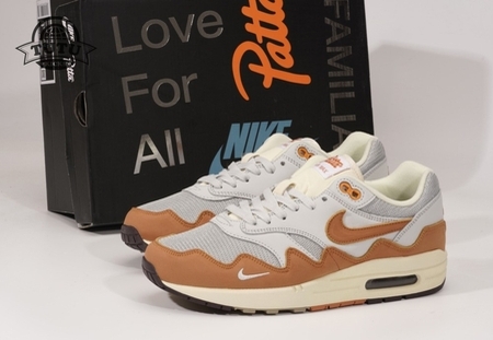 Patta x NK Air Max 1 Monarch SIZE: 36-46